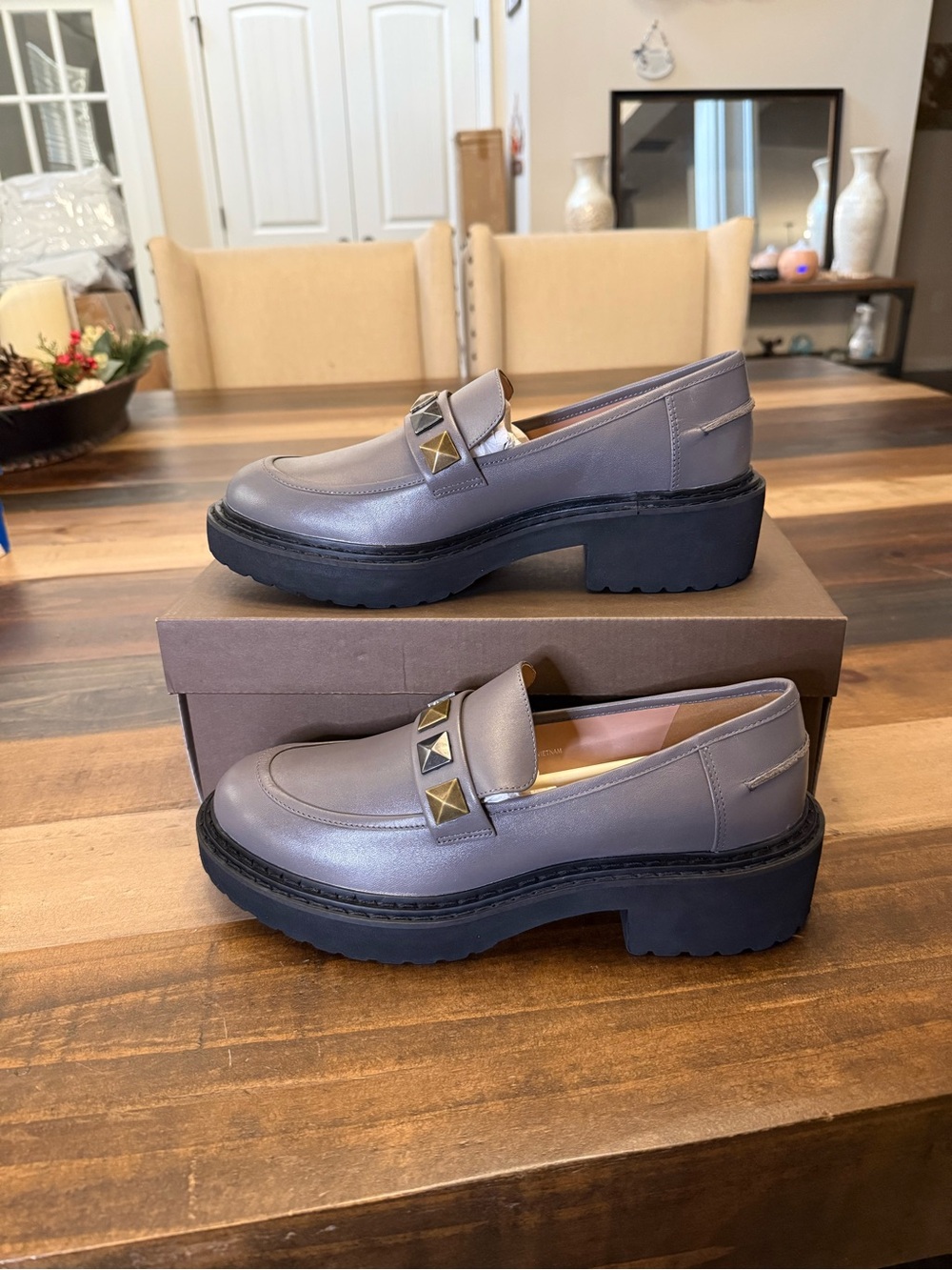 Linea Paolo Essex-L Women's Platform Loafers in Moss Leather with Stud Detail